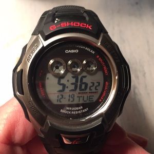 Men’s Casio Solar Atomic G shock watch